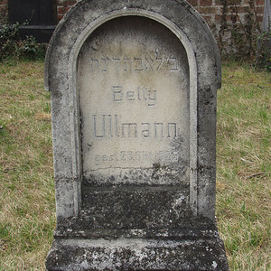 Ullmann Betty
