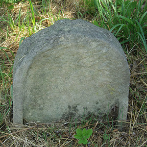 Tombstone Hebrew 10