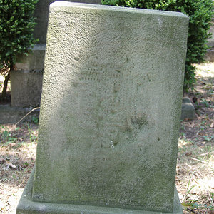 Tombstone Hebrew 12