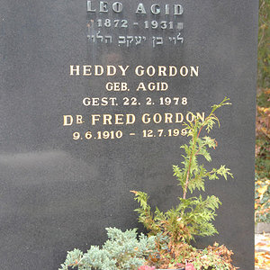 Gordon Fred Dr.