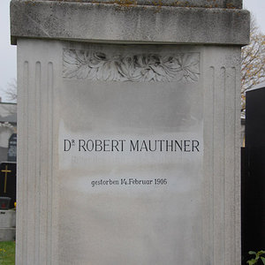 Mauthner Robert Dr.