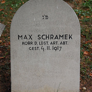 Schramek Max