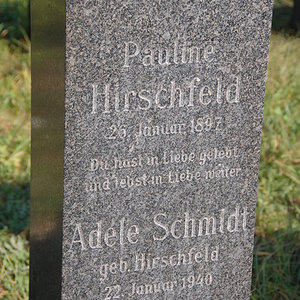 Hirschfeld Pauline