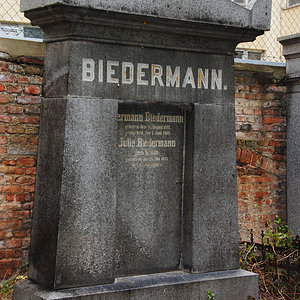 Biedermann Julie