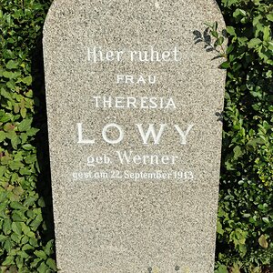 Löwy Theresia