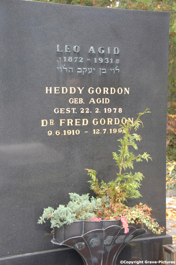 Gordon Fred Dr.