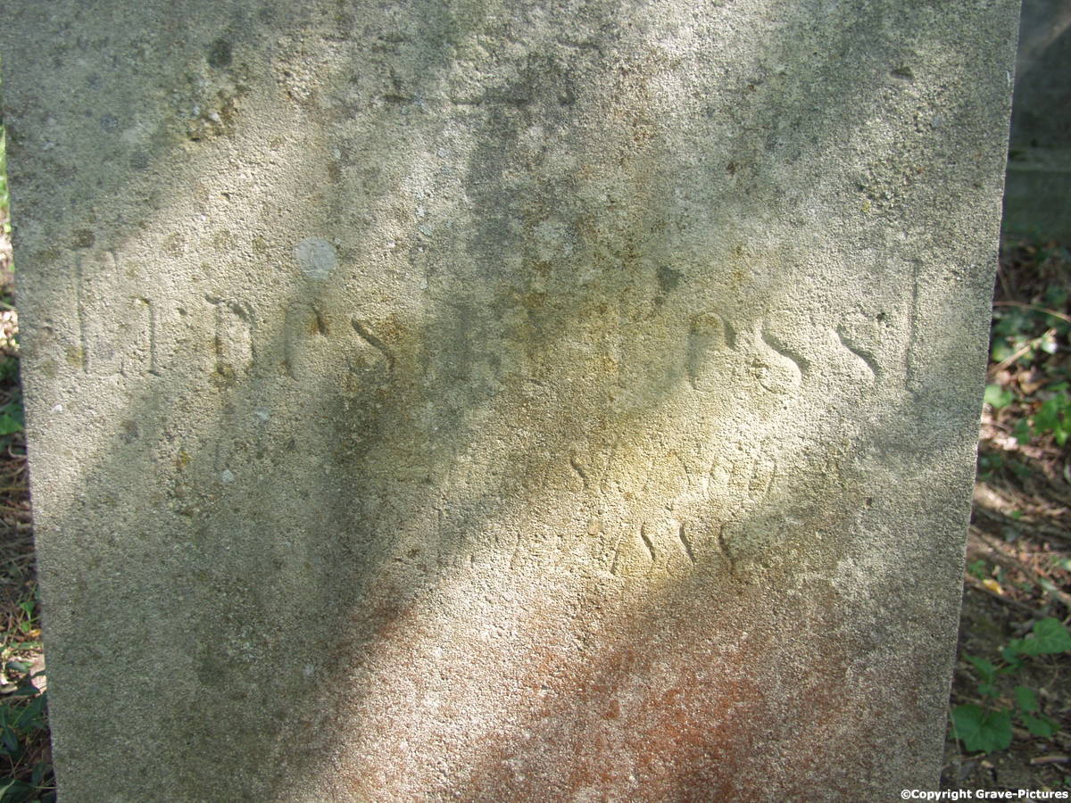 Tombstone Hebrew 15
