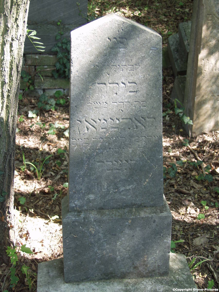 Tombstone Hebrew 17