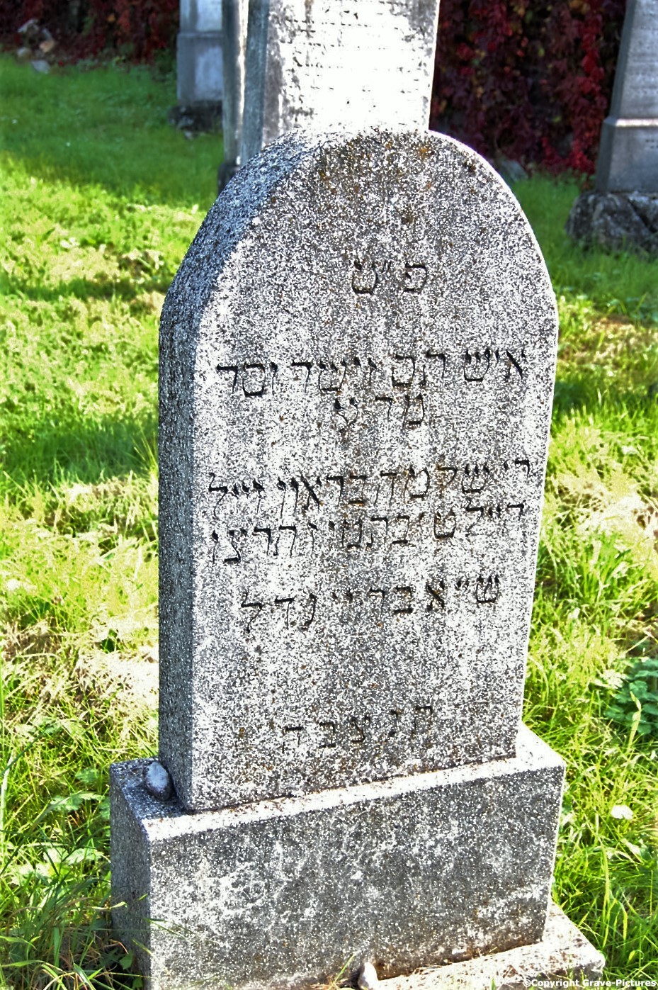 Tombstone Hebrew 28